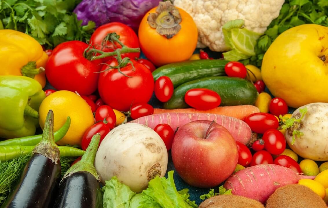 owoce i warzywa potrzebne do wegański catering dietetyczny