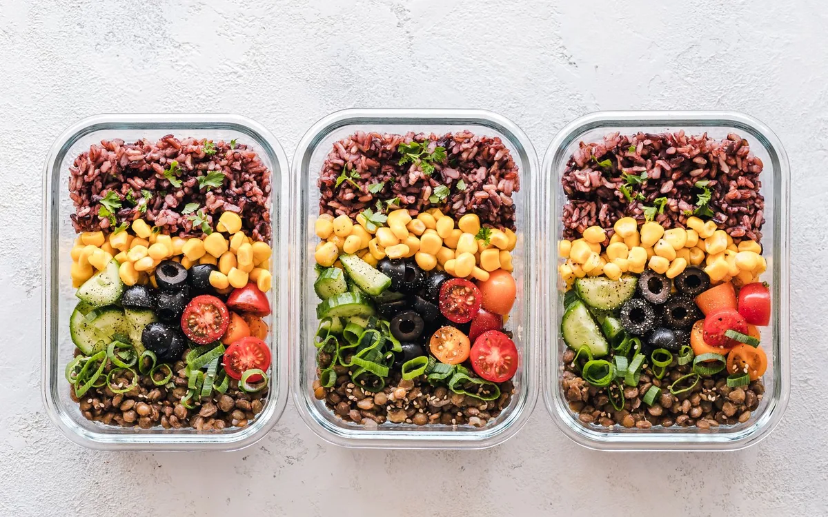 Meal prep z cukinią - co się mrozi, a co traci strukturę?