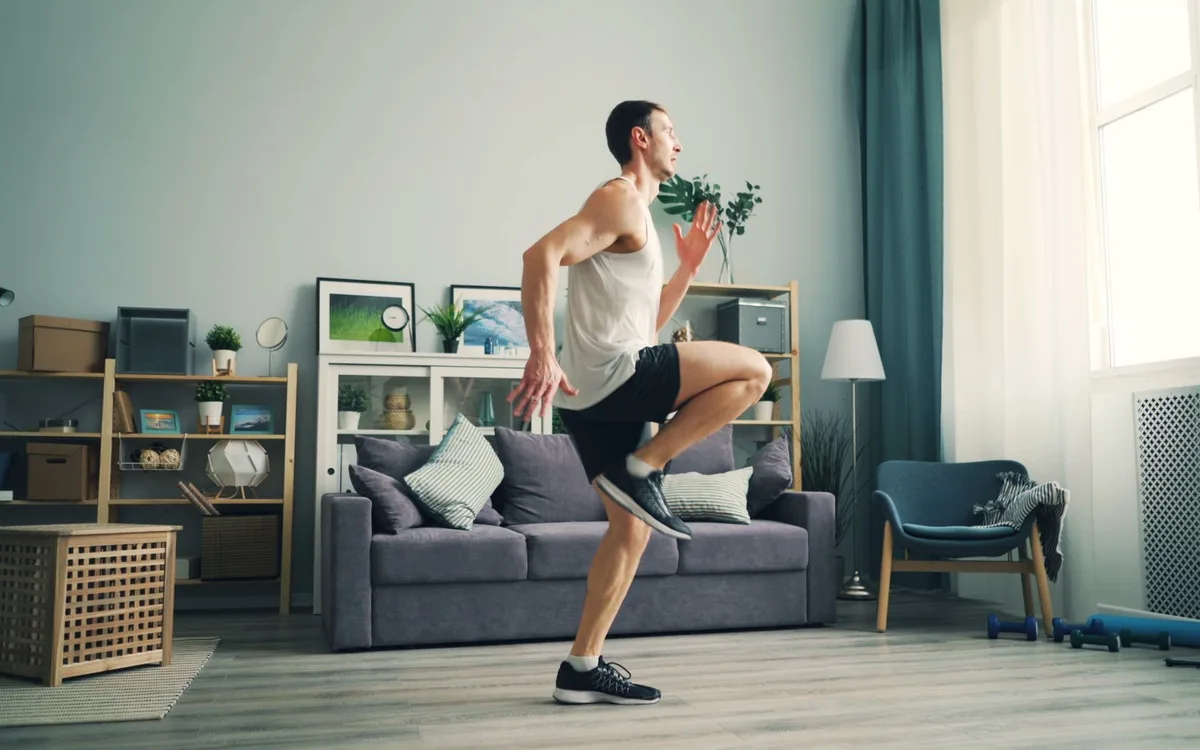 Ćwiczenia cardio w domu - dobór do poziomu