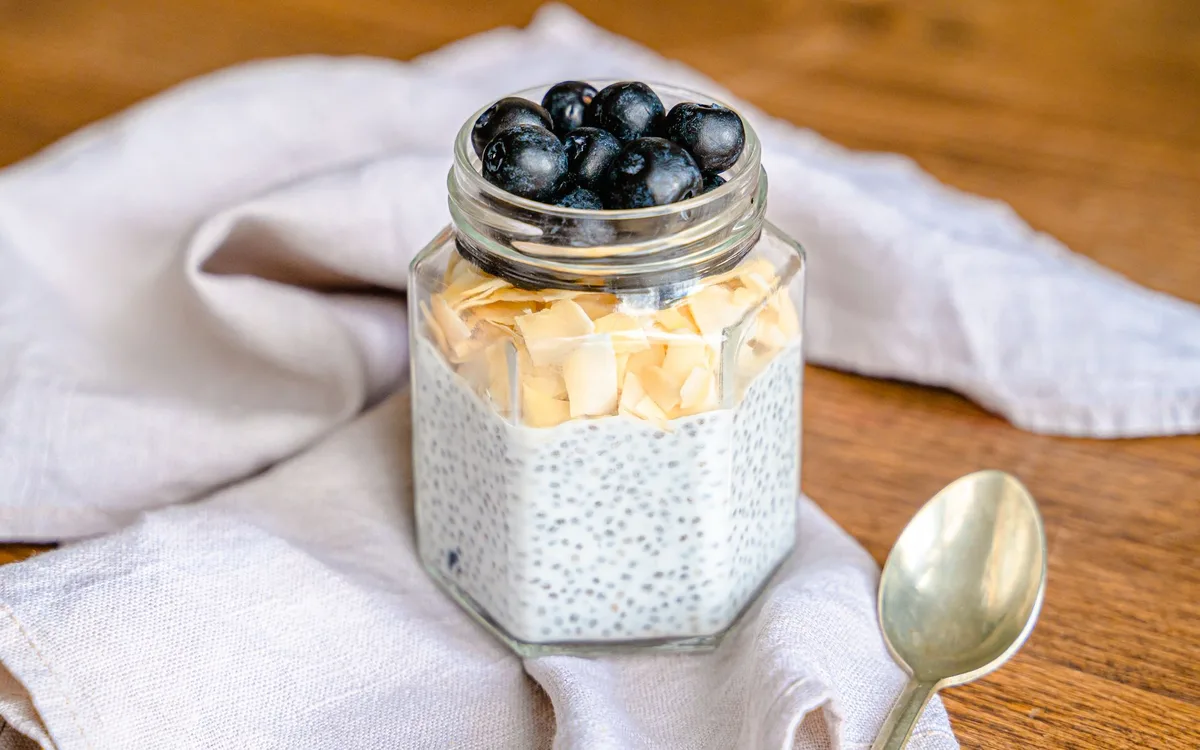 Kokosowy pudding chia fit - jak zrobić deser wysokobiałkowy?