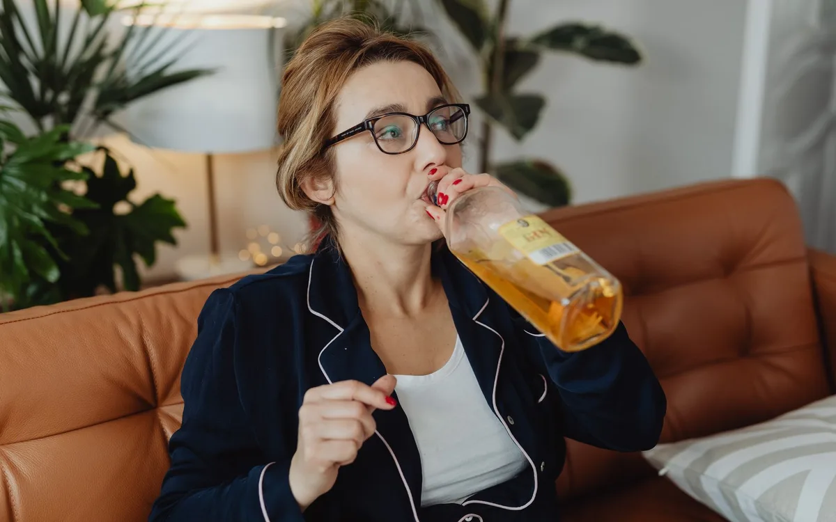 Jak ograniczyć kalorie z alkoholu i podejmować bezpieczniejsze decyzje?