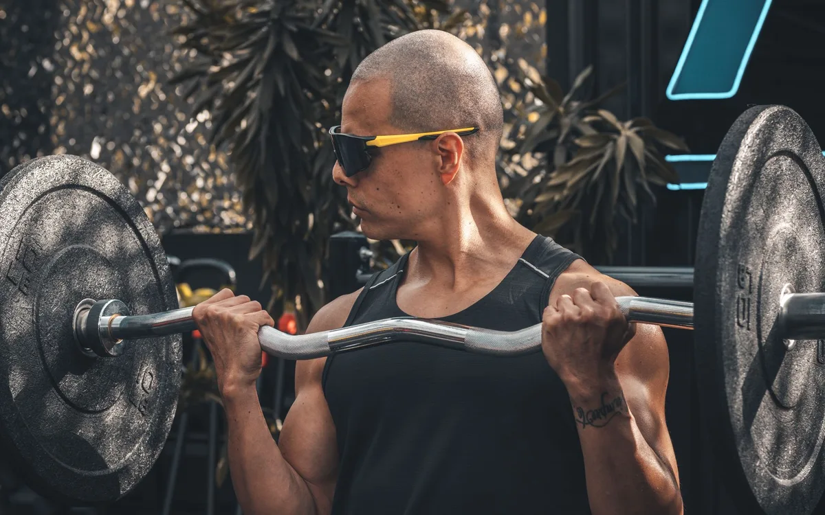 Jak połączyć trening siłowy z cardio na nogi?