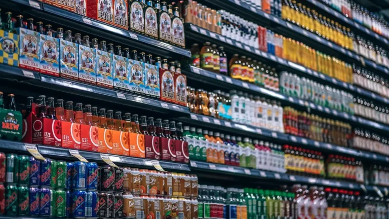 Ile kalorii ma cola zero - wartości odżywcze i kaloryczność