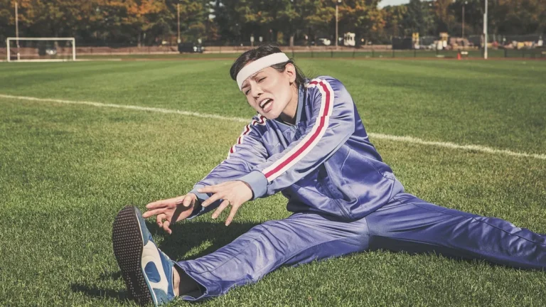 Domowy trening z masą ciała na macie do ćwiczeń